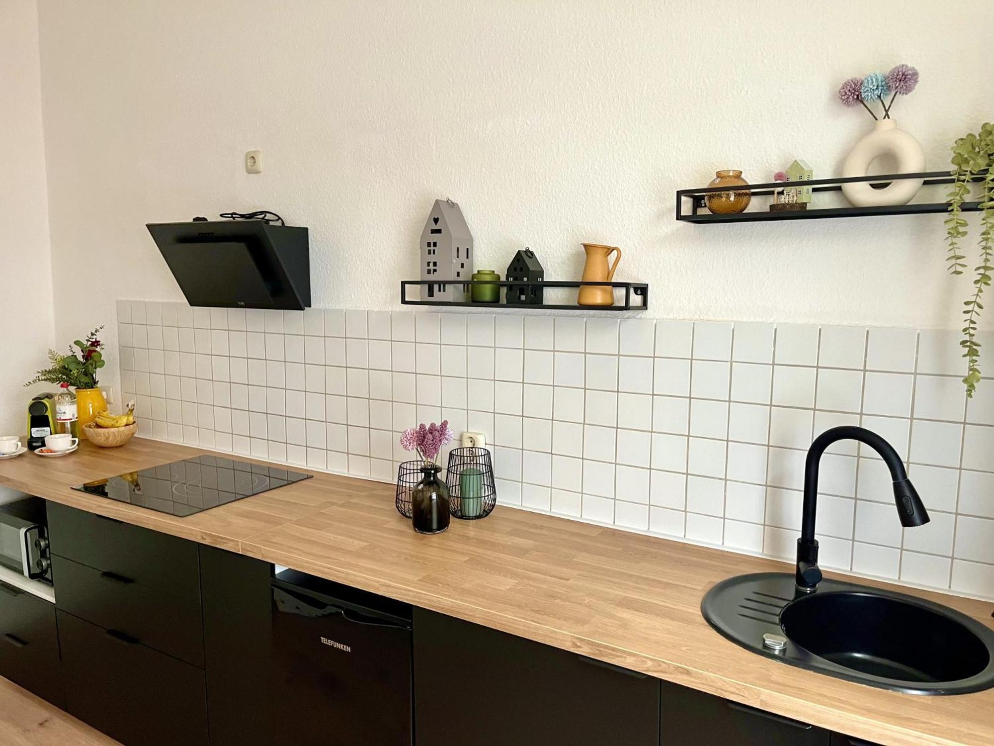 Endless: Studio Mit Netflix + Workstation Im Zentrum Schwerin (Mecklenburg-Vorpommern) Exterior foto
