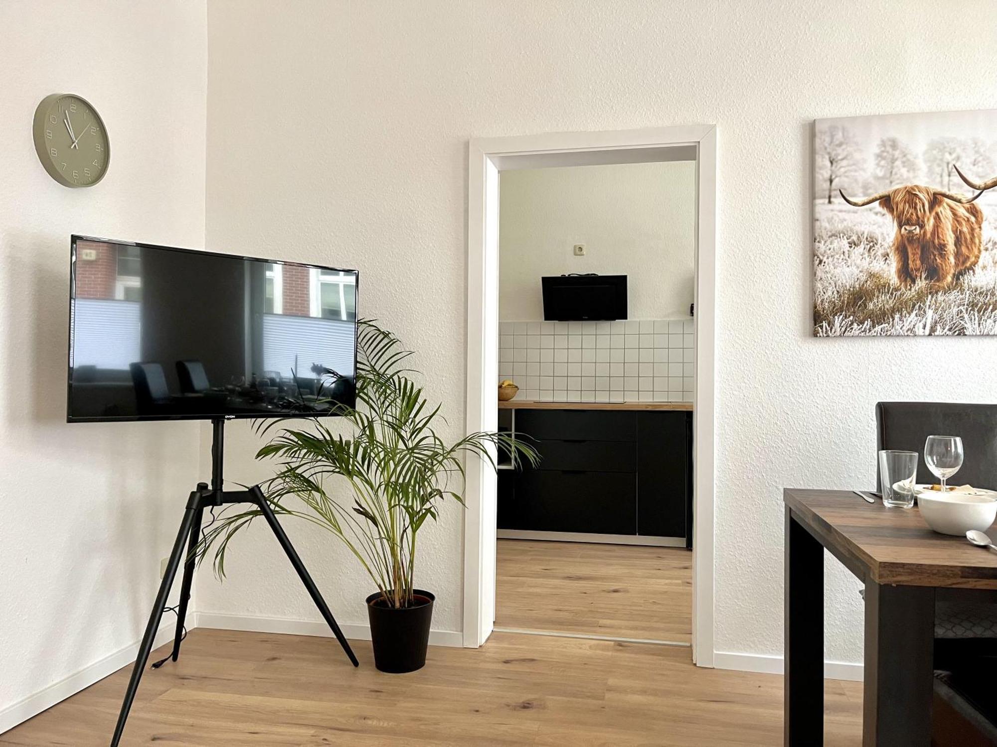 Endless: Studio Mit Netflix + Workstation Im Zentrum Schwerin (Mecklenburg-Vorpommern) Exterior foto